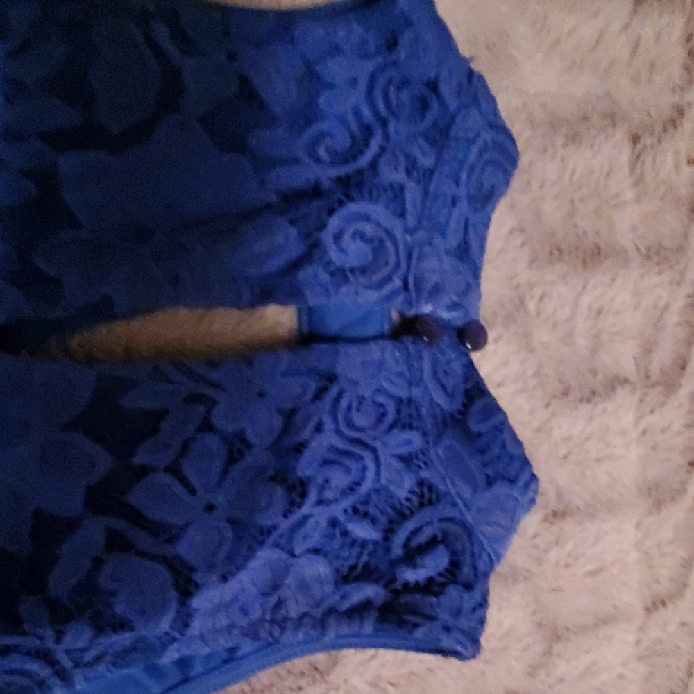 Sleeveless  blouse - Picture 4 of 5
